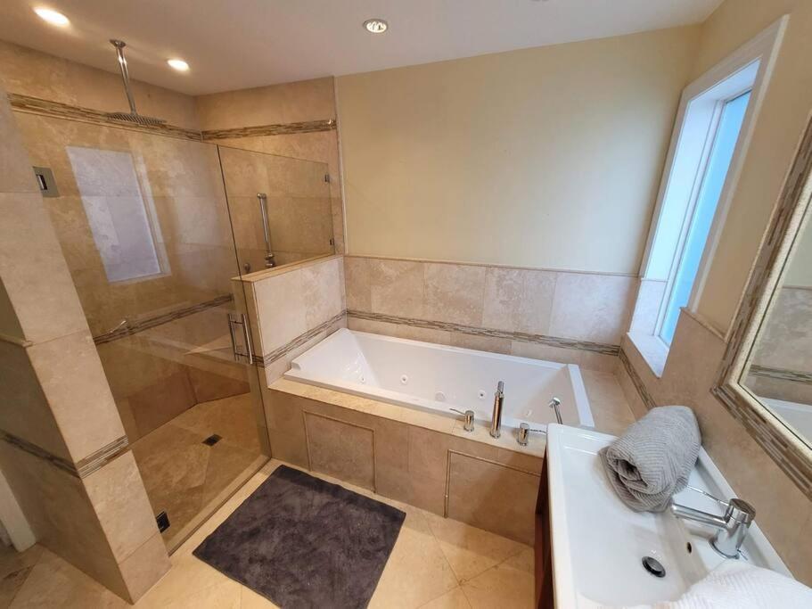 Las Olas Oasis: Heated Salt Water Pool Retreat Fort Lauderdale Exterior photo